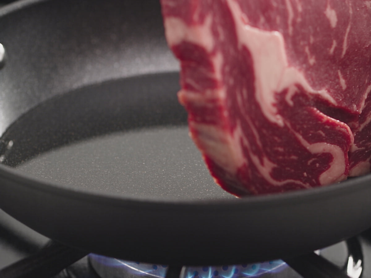 Granitestone Armor Max 14-piece set cooking demo: searing, eggs, pasta, sauce and easy cleanup